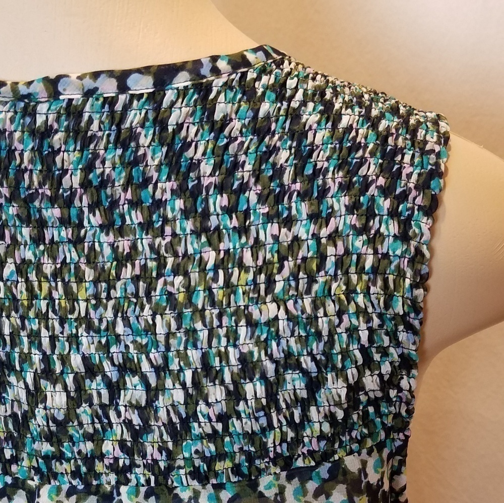 LIZ Claiborne Rouched Tank - Picture 5 of 7